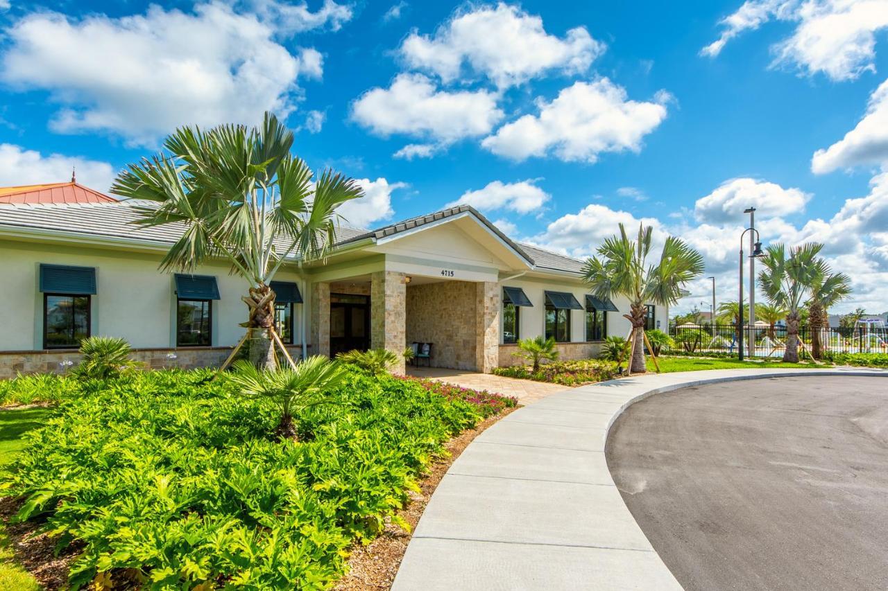 Amazing Home With A Nice Private Pool Near Disneyキシミー エクステリア 写真