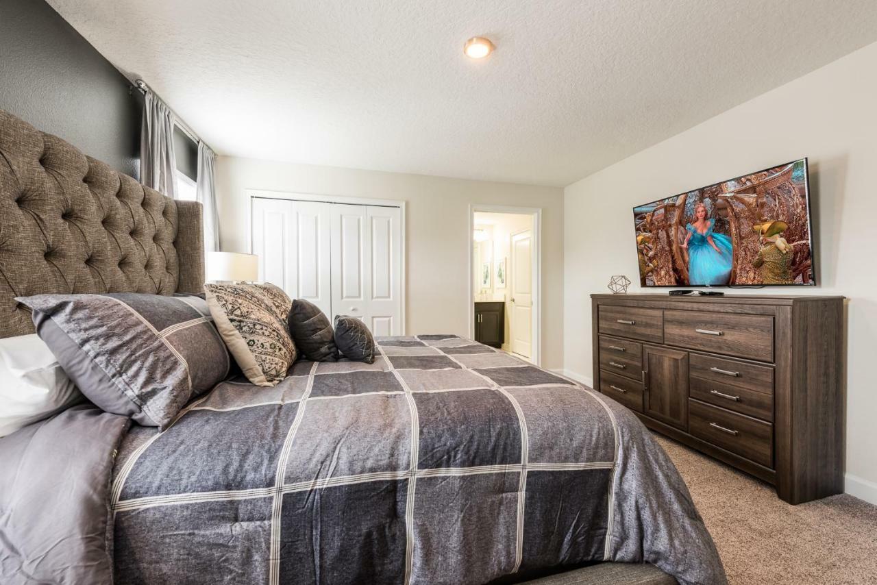 Amazing Home With A Nice Private Pool Near Disneyキシミー エクステリア 写真